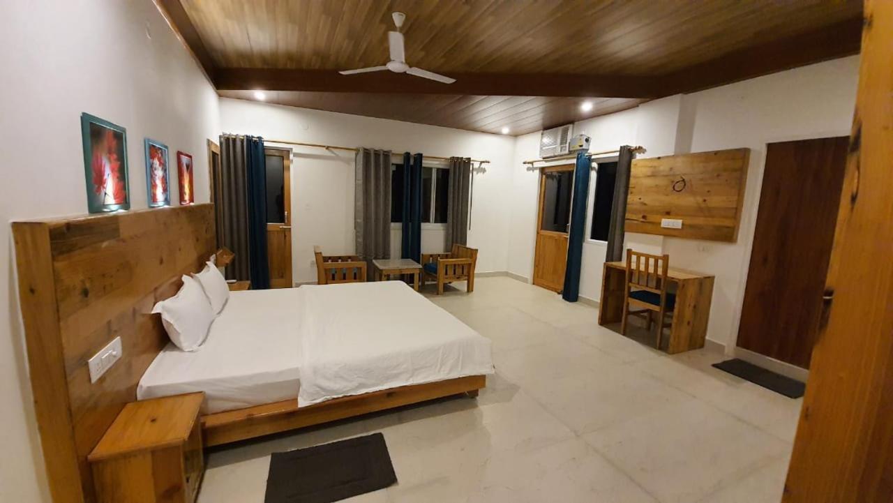 Hill Hoppers Hotel Rishīkesh Eksteriør bilde
